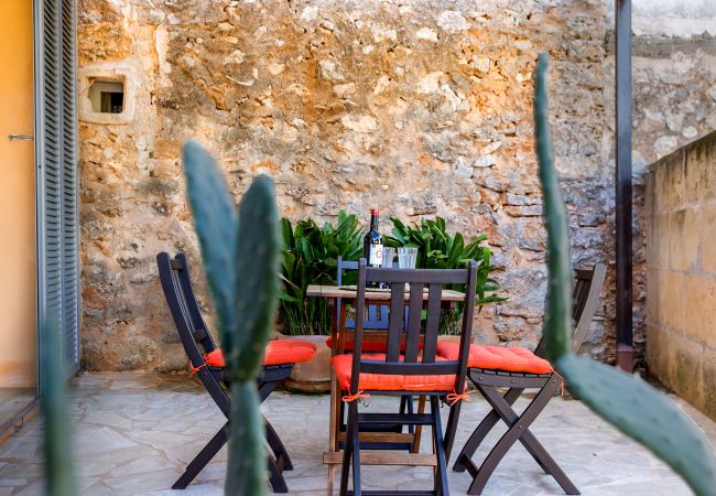Ferienwohnung in Es Llombards - CASA DE LA PINTORA << Untergeschoss Adults Only Ferienwohnung in Es Llombards - CASA DE LA PINTORA << Untergeschoss Adults Only