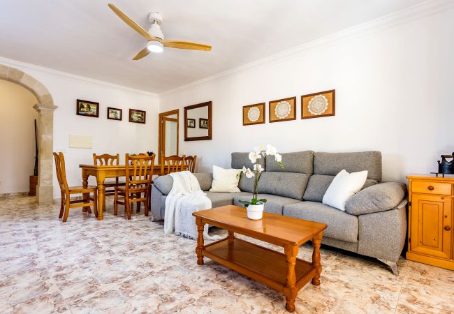 Ferienhaus in Porto Petro - Casa Far helles und gemütliches Ferienhaus mit Pool in Porto Petro Ferienhaus in Porto Petro - Casa Far helles und gemütliches Ferienhaus mit Pool in Porto Petro