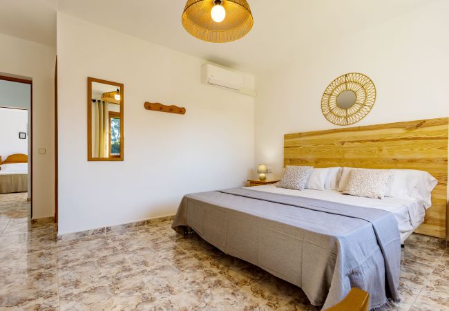 Ferienhaus in Porto Petro - Casa Far helles und gemütliches Ferienhaus mit Pool in Porto Petro Ferienhaus in Porto Petro - Casa Far helles und gemütliches Ferienhaus mit Pool in Porto Petro