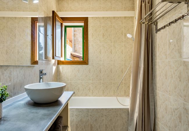 Ferienhaus in Porto Petro - Casa Far helles und gemütliches Ferienhaus mit Pool in Porto Petro Ferienhaus in Porto Petro - Casa Far helles und gemütliches Ferienhaus mit Pool in Porto Petro