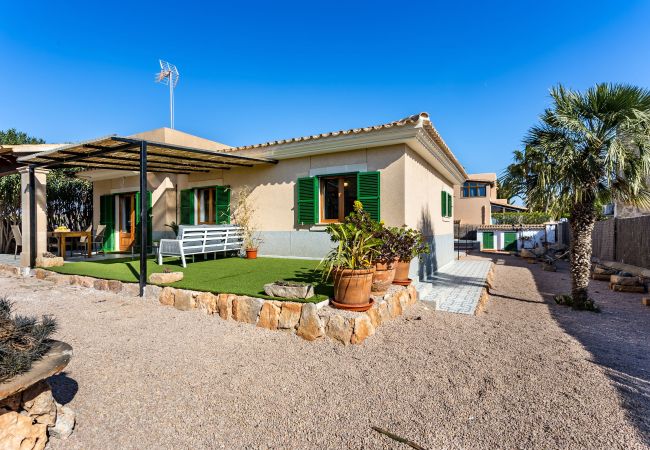 Ferienhaus in Porto Petro - Casa Far helles und gemütliches Ferienhaus mit Pool in Porto Petro Ferienhaus in Porto Petro - Casa Far helles und gemütliches Ferienhaus mit Pool in Porto Petro