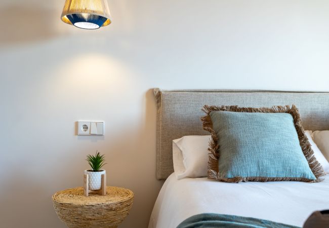 Villa in Ses Salines - Casa Sa Cisterna großzügiges und modernes Haus zur monatlichen Vermietung am ruhigen Ortsrand von Ses Salines im Südosten Mallorcas Villa in Ses Salines - Casa Sa Cisterna großzügiges und modernes Haus zur monatlichen Vermietung am ruhigen Ortsrand von Ses Salines im Südosten Mallorcas