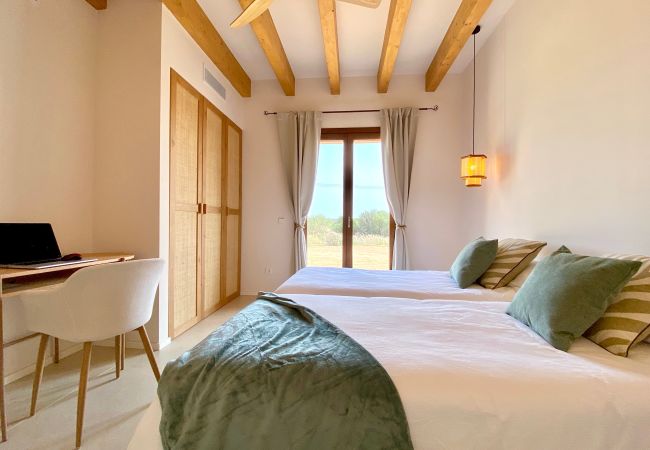 Villa in Ses Salines - Casa Sa Cisterna großzügiges und modernes Haus zur monatlichen Vermietung am ruhigen Ortsrand von Ses Salines im Südosten Mallorcas Villa in Ses Salines - Casa Sa Cisterna großzügiges und modernes Haus zur monatlichen Vermietung am ruhigen Ortsrand von Ses Salines im Südosten Mallorcas