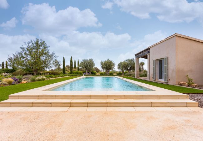 Villa in Santanyi - El Torre Luxusvilla mit privatem Pool, verfügbar für monatliche Aufenthalte in Santanyí Villa in Santanyi - El Torre Luxusvilla mit privatem Pool, verfügbar für monatliche Aufenthalte in Santanyí