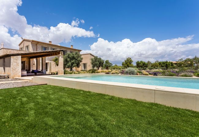 Villa in Santanyi - El Torre Luxusvilla mit privatem Pool, verfügbar für monatliche Aufenthalte in Santanyí Villa in Santanyi - El Torre Luxusvilla mit privatem Pool, verfügbar für monatliche Aufenthalte in Santanyí