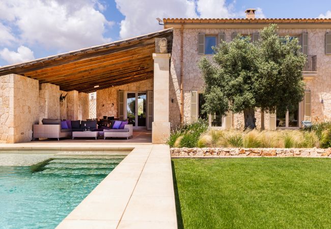 Villa in Santanyi - El Torre Luxusvilla mit privatem Pool, verfügbar für monatliche Aufenthalte in Santanyí Villa in Santanyi - El Torre Luxusvilla mit privatem Pool, verfügbar für monatliche Aufenthalte in Santanyí