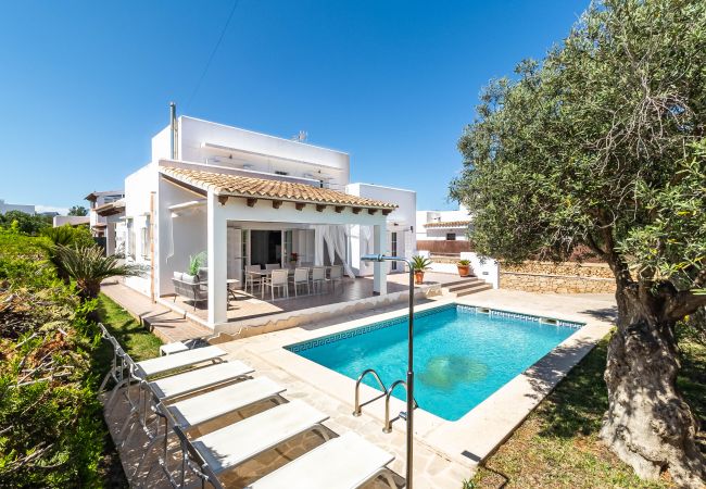 Ferienhaus in Cala d'Or - Ferienhaus Casa Ferrera mit Pool in Cala d'Or auf Mallorca