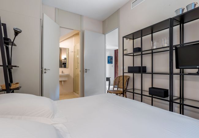 Ferienwohnung in Son Servera - Cala Bona Apartment mit Bergblick und Pool nahe dem Meer in Port Verd verfügbar für monatliche Vermietung Ferienwohnung in Son Servera - Cala Bona Apartment mit Bergblick und Pool nahe dem Meer in Port Verd verfügbar für monatliche Vermietung