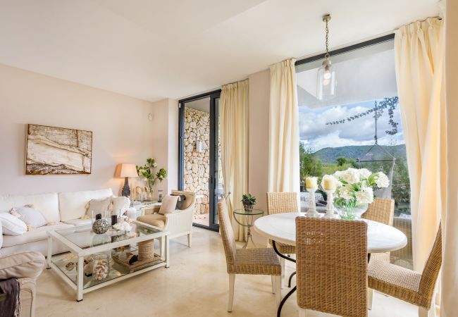 Ferienwohnung in Son Servera - Cala Bona Apartment mit Bergblick und Pool nahe dem Meer in Port Verd verfügbar für monatliche Vermietung Ferienwohnung in Son Servera - Cala Bona Apartment mit Bergblick und Pool nahe dem Meer in Port Verd verfügbar für monatliche Vermietung