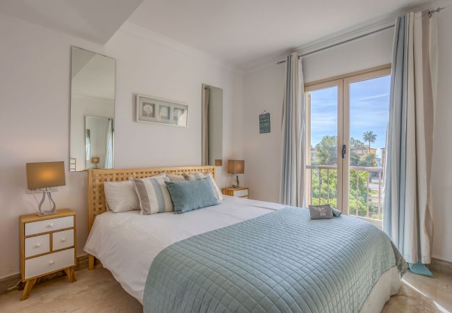 Ferienwohnung in Santa Ponça - Port Adriano Residence stilvolle Unterkunft mit Pool nahe dem Strand in Santa Ponsa verfügbar für temporäre Aufenthalte Ferienwohnung in Santa Ponça - Port Adriano Residence stilvolle Unterkunft mit Pool nahe dem Strand in Santa Ponsa verfügbar für temporäre Aufenthalte