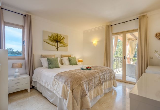 Ferienwohnung in Santa Ponça - Port Adriano Residence stilvolle Unterkunft mit Pool nahe dem Strand in Santa Ponsa verfügbar für temporäre Aufenthalte Ferienwohnung in Santa Ponça - Port Adriano Residence stilvolle Unterkunft mit Pool nahe dem Strand in Santa Ponsa verfügbar für temporäre Aufenthalte