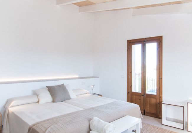 Ferienhaus in Campos - Luxuriöses Ferienhaus Sa Sini für 12 Personen mit Pool in Campos in der Nähe von Es Trenc Ferienhaus in Campos - Luxuriöses Ferienhaus Sa Sini für 12 Personen mit Pool in Campos in der Nähe von Es Trenc