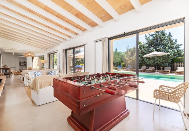 Ferienhaus in Campos - Ferienhaus Can Riera Stilvolle Unterkunft mit Pool für 12 Personen nahe Es Trenc Strand Ferienhaus in Campos - Ferienhaus Can Riera Stilvolle Unterkunft mit Pool für 12 Personen nahe Es Trenc Strand