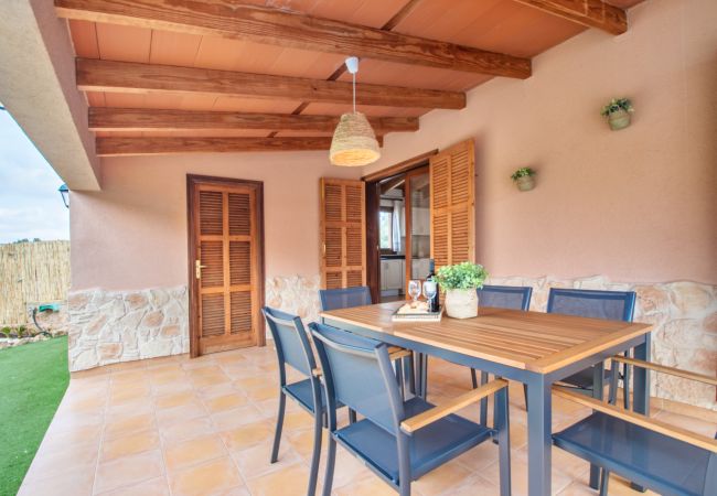 Ferienhaus in Ses Salines - Can Pancho Haus zur monatlichen Miete mit Pool in Ses Salines Ferienhaus in Ses Salines - Can Pancho Haus zur monatlichen Miete mit Pool in Ses Salines