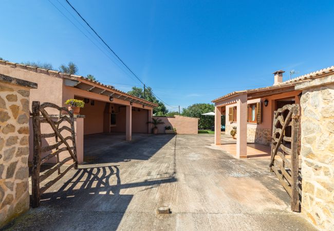 Ferienhaus in Ses Salines - Can Pancho Haus zur monatlichen Miete mit Pool in Ses Salines Ferienhaus in Ses Salines - Can Pancho Haus zur monatlichen Miete mit Pool in Ses Salines
