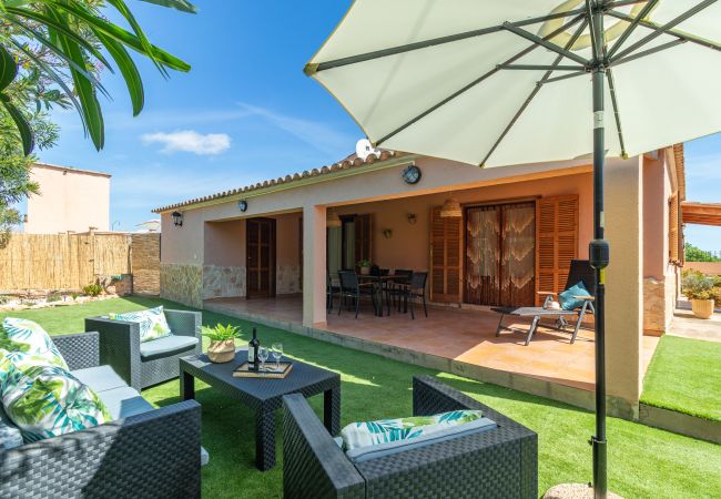 Ferienhaus in Ses Salines - Can Pancho Haus zur monatlichen Miete mit Pool in Ses Salines Ferienhaus in Ses Salines - Can Pancho Haus zur monatlichen Miete mit Pool in Ses Salines