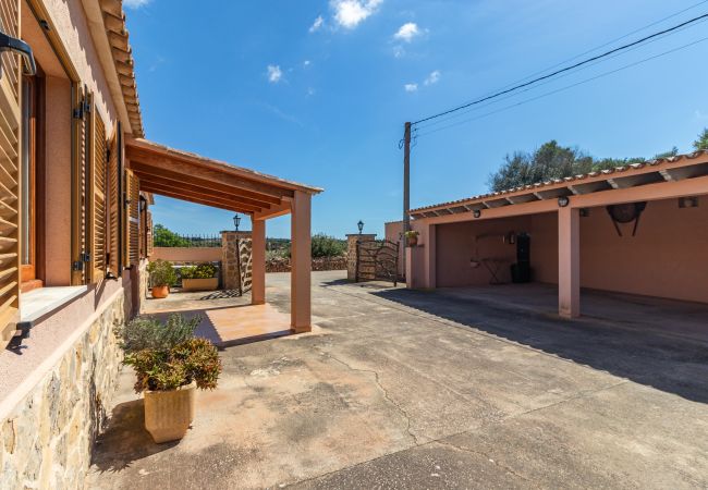 Ferienhaus in Ses Salines - Can Pancho Haus zur monatlichen Miete mit Pool in Ses Salines Ferienhaus in Ses Salines - Can Pancho Haus zur monatlichen Miete mit Pool in Ses Salines