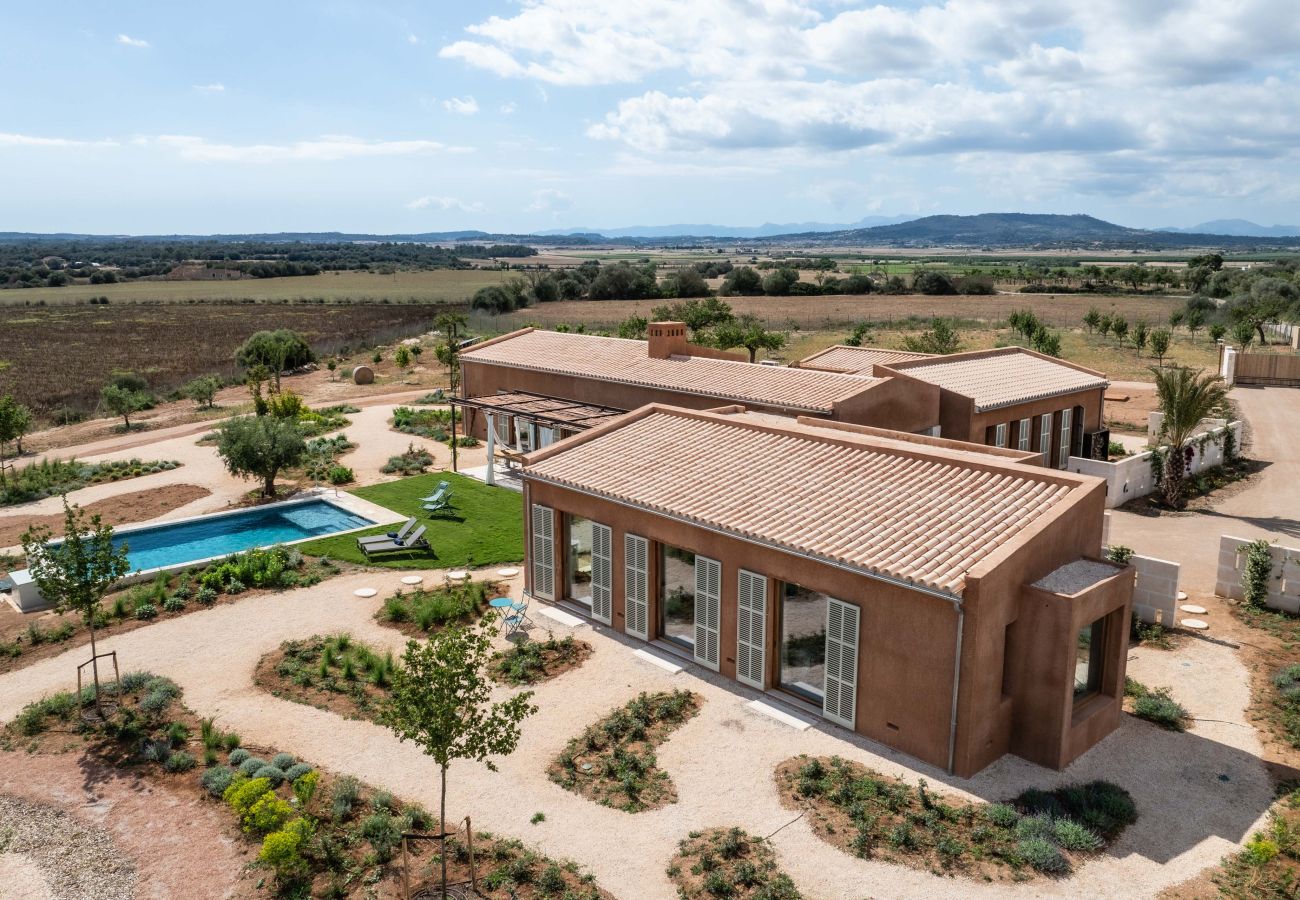 Villa in Manacor - Can Carmel Stilvolle Finca mit 6 Schlafzimmern und Pool zur Monatsmiete bei Manacor