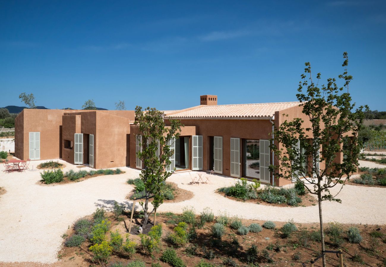 Villa in Manacor - Can Carmel Stilvolle Finca mit 6 Schlafzimmern und Pool zur Monatsmiete bei Manacor