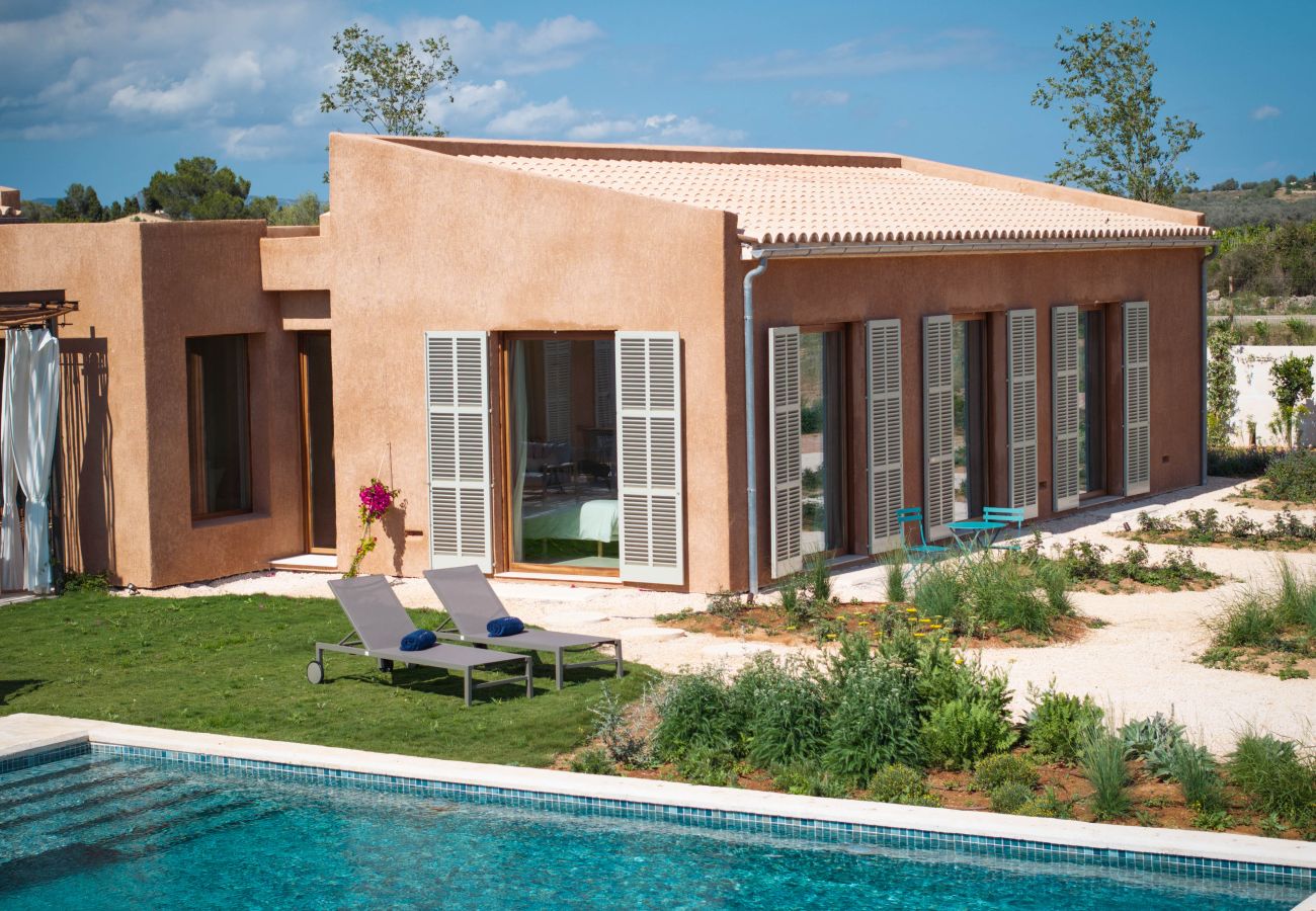 Villa in Manacor - Can Carmel Stilvolle Finca mit 6 Schlafzimmern und Pool zur Monatsmiete bei Manacor