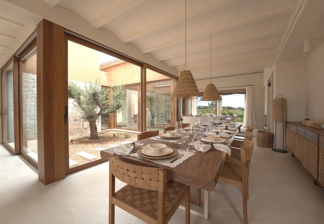 Villa in Manacor - Can Carmel Stilvolle Finca mit 6 Schlafzimmern und Pool zur Monatsmiete bei Manacor