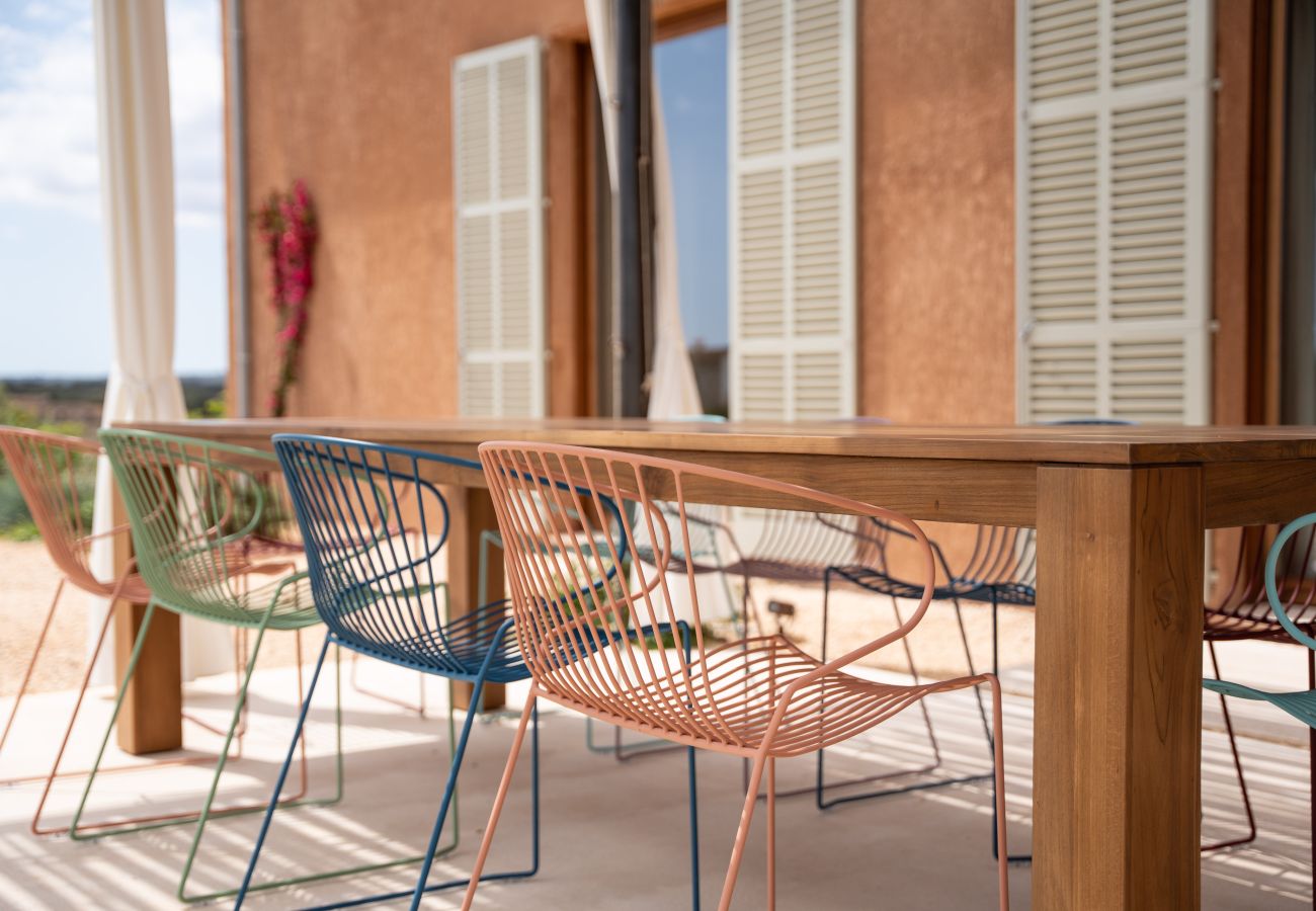 Villa in Manacor - Can Carmel Stilvolle Finca mit 6 Schlafzimmern und Pool zur Monatsmiete bei Manacor