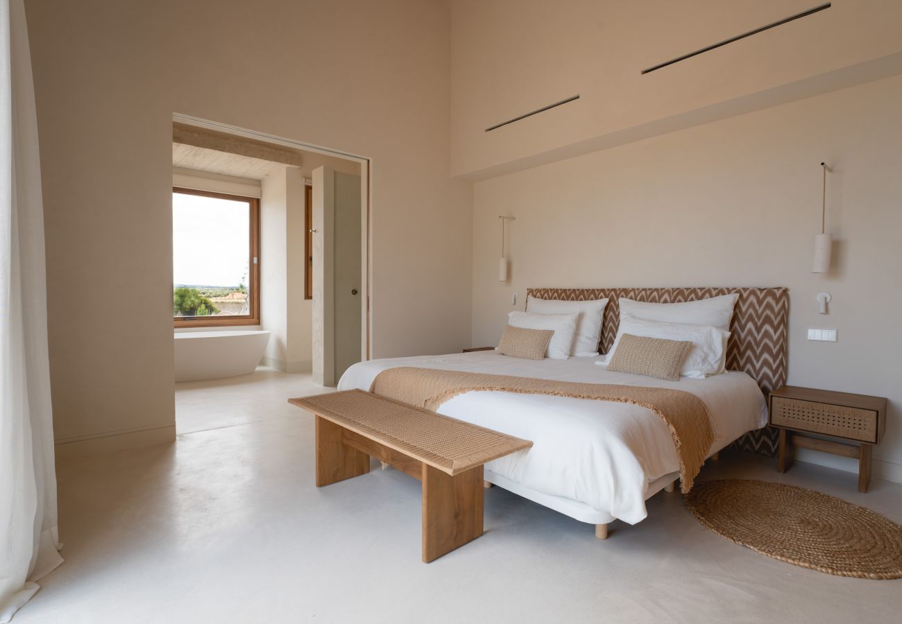 Villa in Manacor - Can Carmel Stilvolle Finca mit 6 Schlafzimmern und Pool zur Monatsmiete bei Manacor