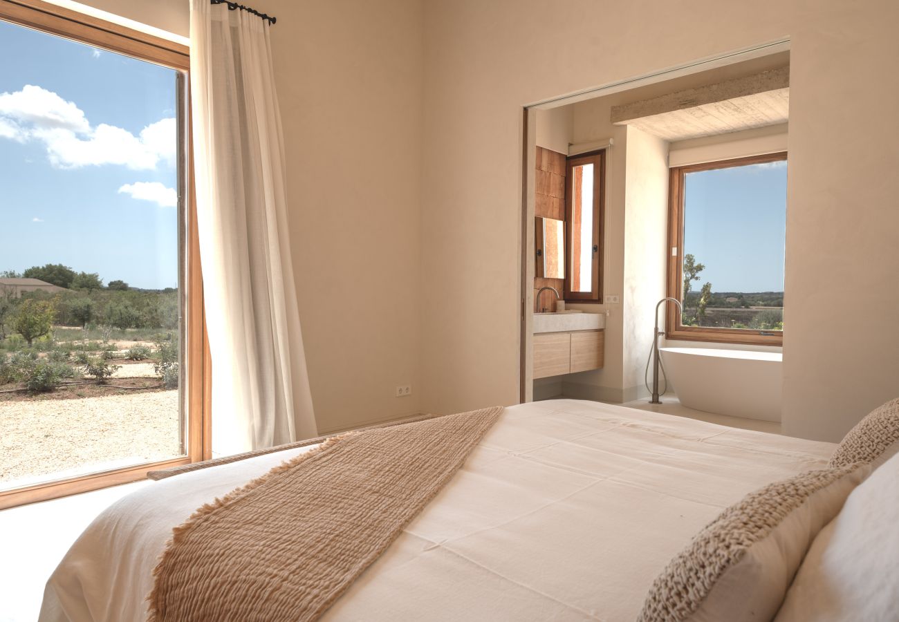Villa in Manacor - Can Carmel Stilvolle Finca mit 6 Schlafzimmern und Pool zur Monatsmiete bei Manacor