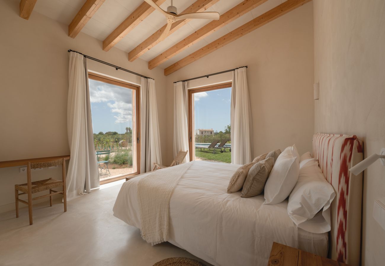 Villa in Manacor - Can Carmel Stilvolle Finca mit 6 Schlafzimmern und Pool zur Monatsmiete bei Manacor