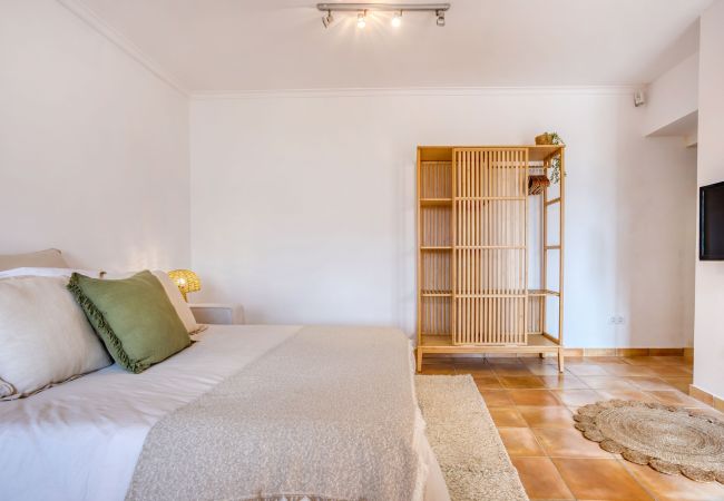 Studio in Puigpunyent - Studio zum Arbeiten und Wohnen in Mallorcas Tramuntana – monatsweise mietbar Studio in Puigpunyent - Studio zum Arbeiten und Wohnen in Mallorcas Tramuntana – monatsweise mietbar