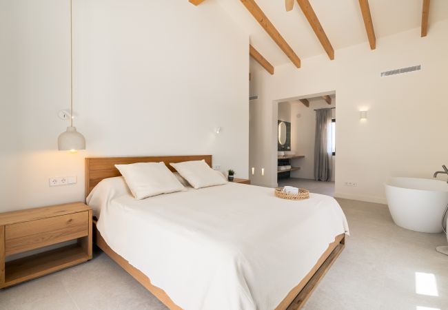 Villa in Ses Salines - Villa Olivo modernes Ferienhaus mit Pool auf Mallorca nahe Ses Salines und Es Trenc Villa in Ses Salines - Villa Olivo modernes Ferienhaus mit Pool auf Mallorca nahe Ses Salines und Es Trenc