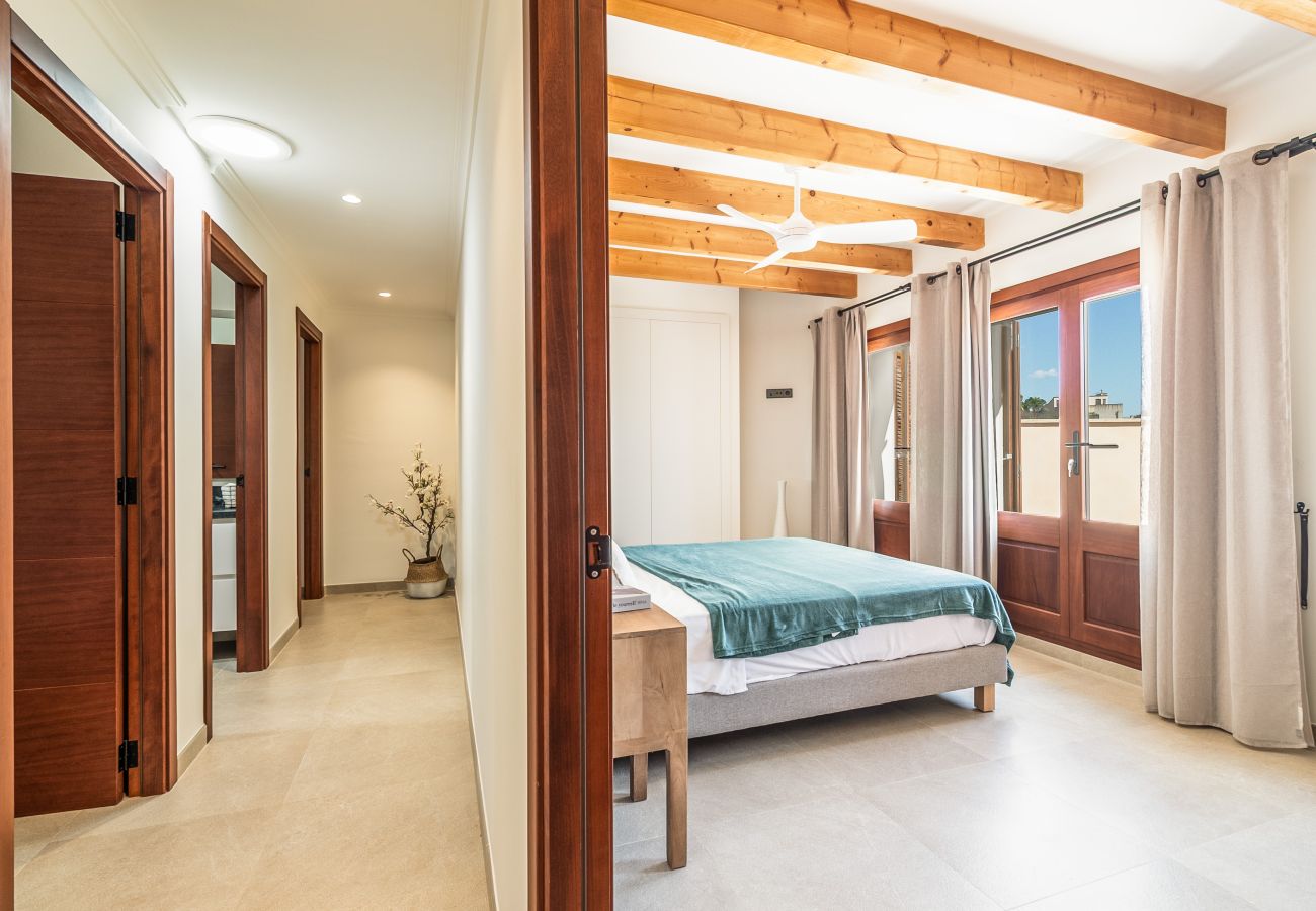 Ferienhaus in Ses Salines - S’Olivera modernes Haus mit Pool in Ses Salines zur monatlichen Miete auf Mallorca