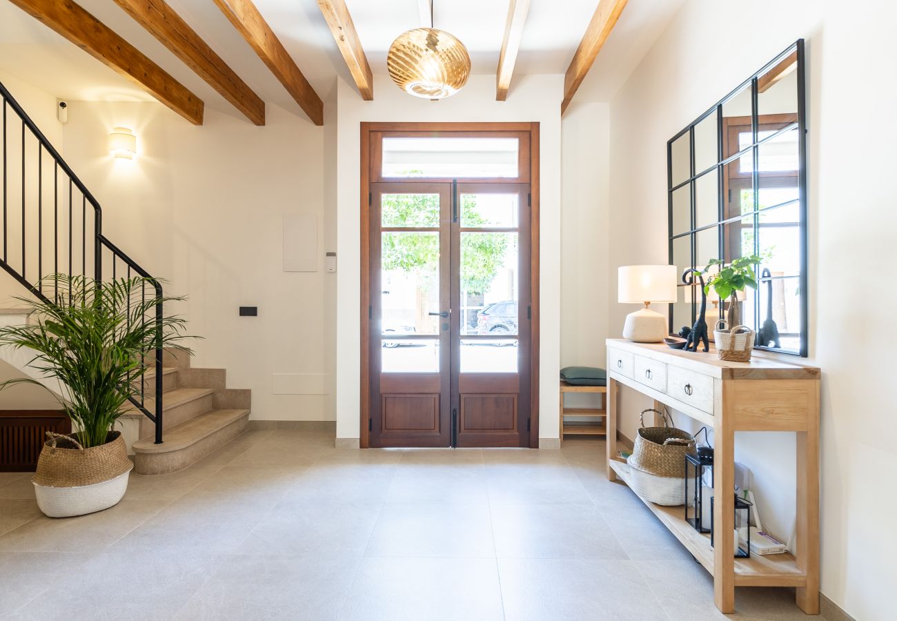 Ferienhaus in Ses Salines - S’Olivera modernes Haus mit Pool in Ses Salines zur monatlichen Miete auf Mallorca