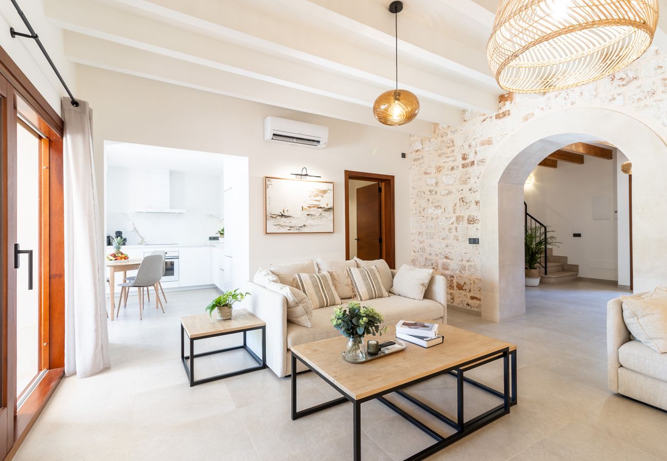 Ferienhaus in Ses Salines - S’Olivera modernes Haus mit Pool in Ses Salines zur monatlichen Miete auf Mallorca