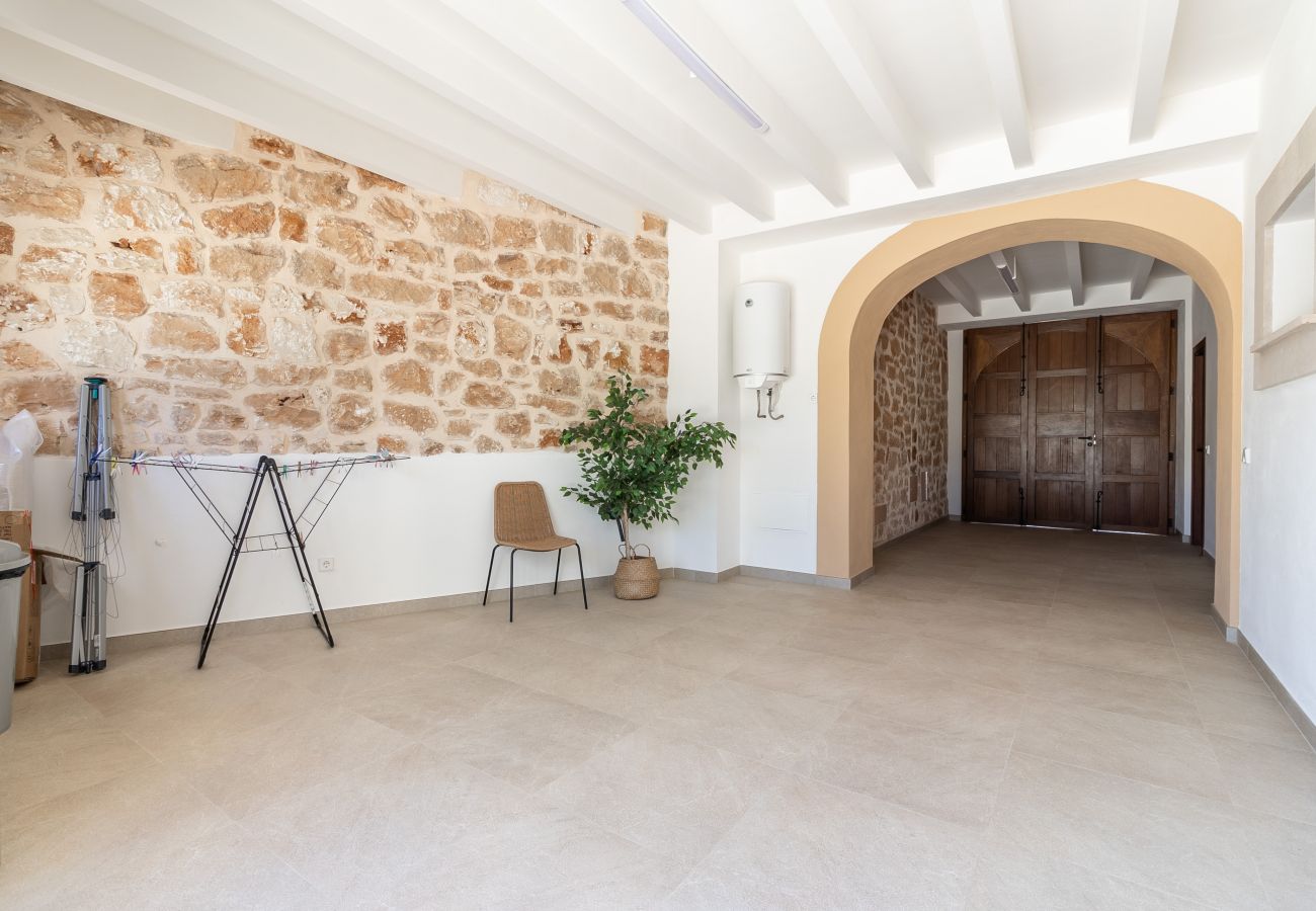 Ferienhaus in Ses Salines - S’Olivera modernes Haus mit Pool in Ses Salines zur monatlichen Miete auf Mallorca