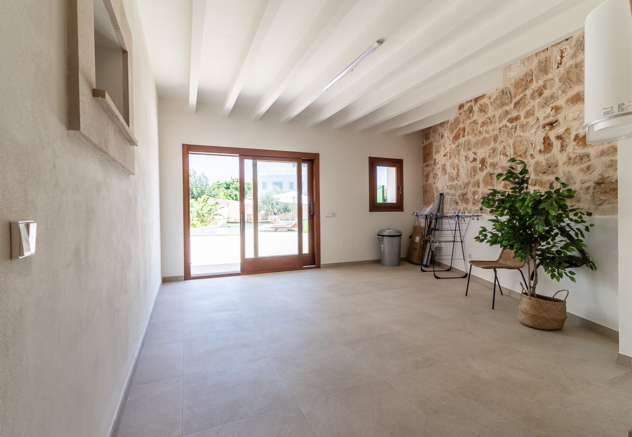 Ferienhaus in Ses Salines - S’Olivera modernes Haus mit Pool in Ses Salines zur monatlichen Miete auf Mallorca