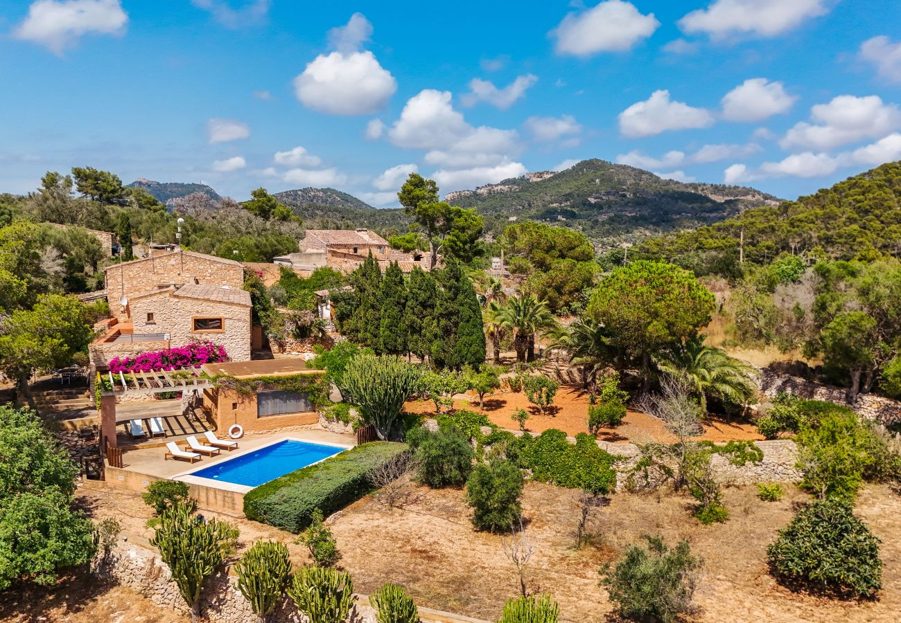 Ferienhaus in Felanitx - Can Pessal Finca in den Bergen mit privatem Pool nahe Es Carritx Mallorca