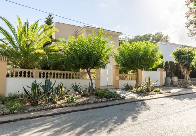 Villa in Cala Murada - Villa Occitania Mallorca modernes Ferienhaus in Cala Murada mit Pool für 8 Personen Villa in Cala Murada - Villa Occitania Mallorca modernes Ferienhaus in Cala Murada mit Pool für 8 Personen