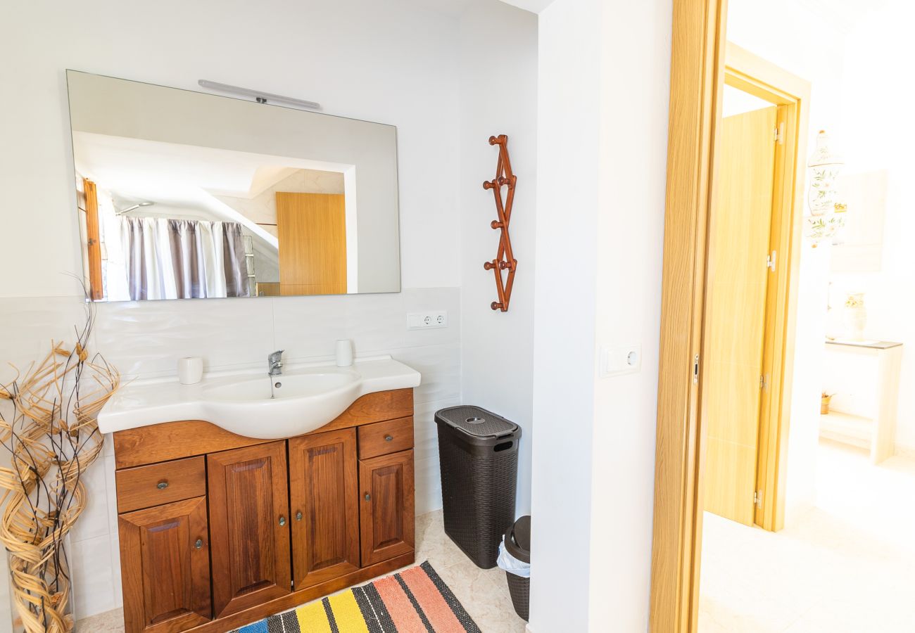 Ferienhaus in Cala Llombards - Ferienhaus Can Monxu in Cala Llombards mit Pool und Meerblick