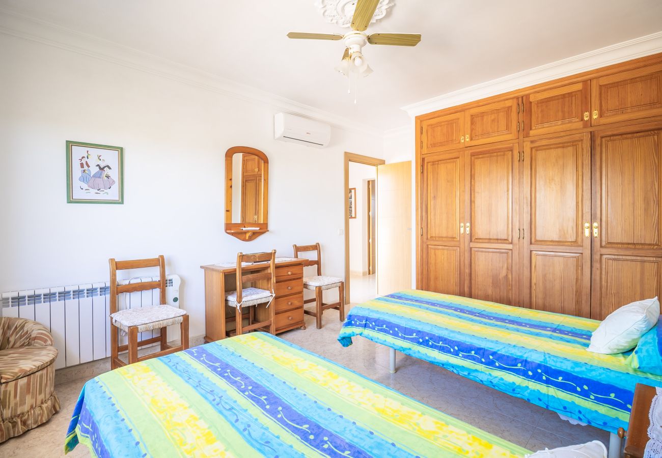 Ferienhaus in Cala Llombards - Ferienhaus Can Monxu in Cala Llombards mit Pool und Meerblick