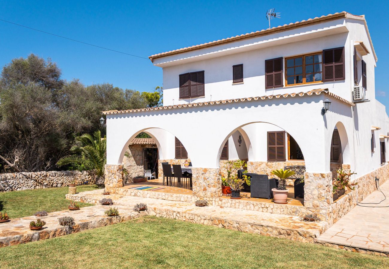 Ferienhaus in Cala Llombards - Ferienhaus Can Monxu in Cala Llombards mit Pool und Meerblick