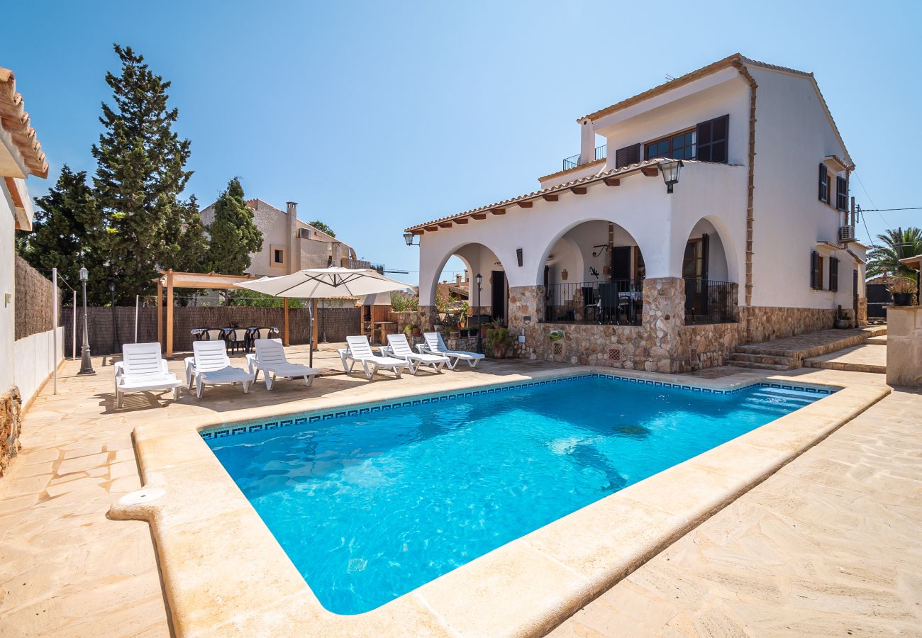 Ferienhaus in Cala Llombards - Ferienhaus Can Monxu in Cala Llombards mit Pool und Meerblick