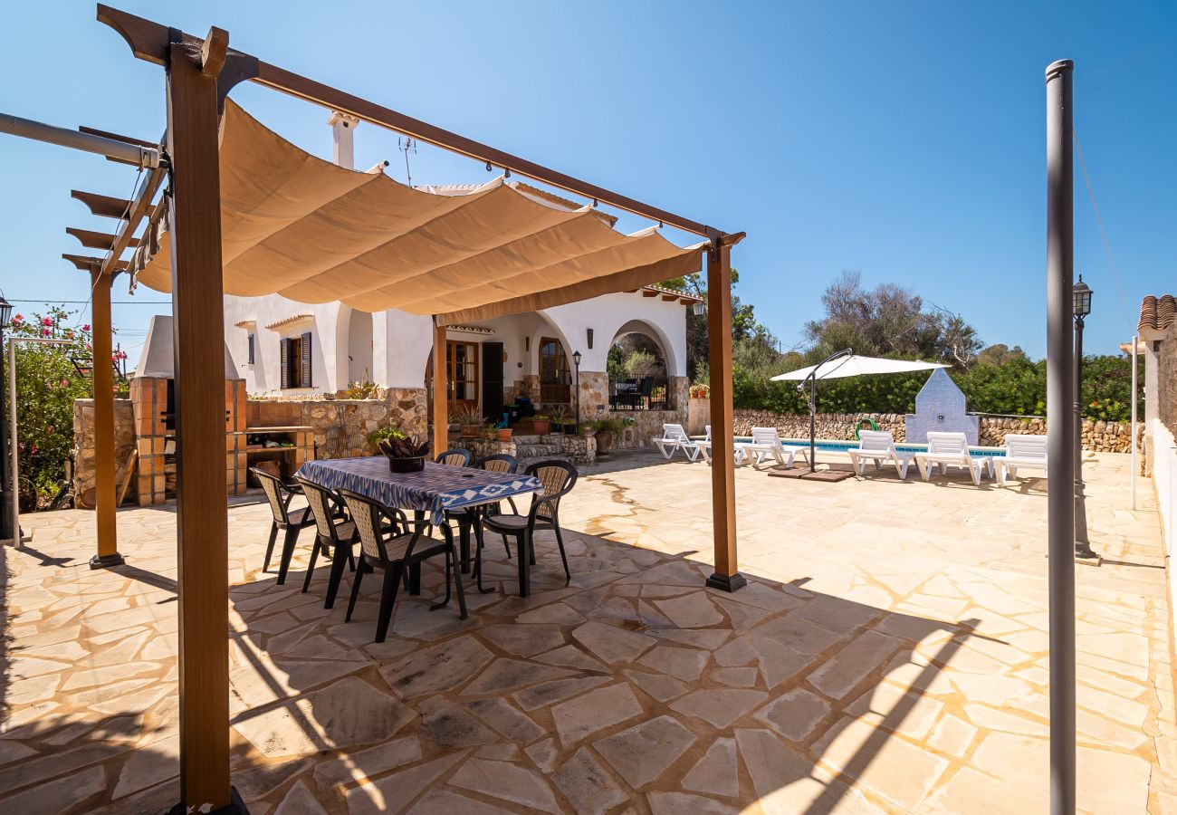 Ferienhaus in Cala Llombards - Ferienhaus Can Monxu in Cala Llombards mit Pool und Meerblick