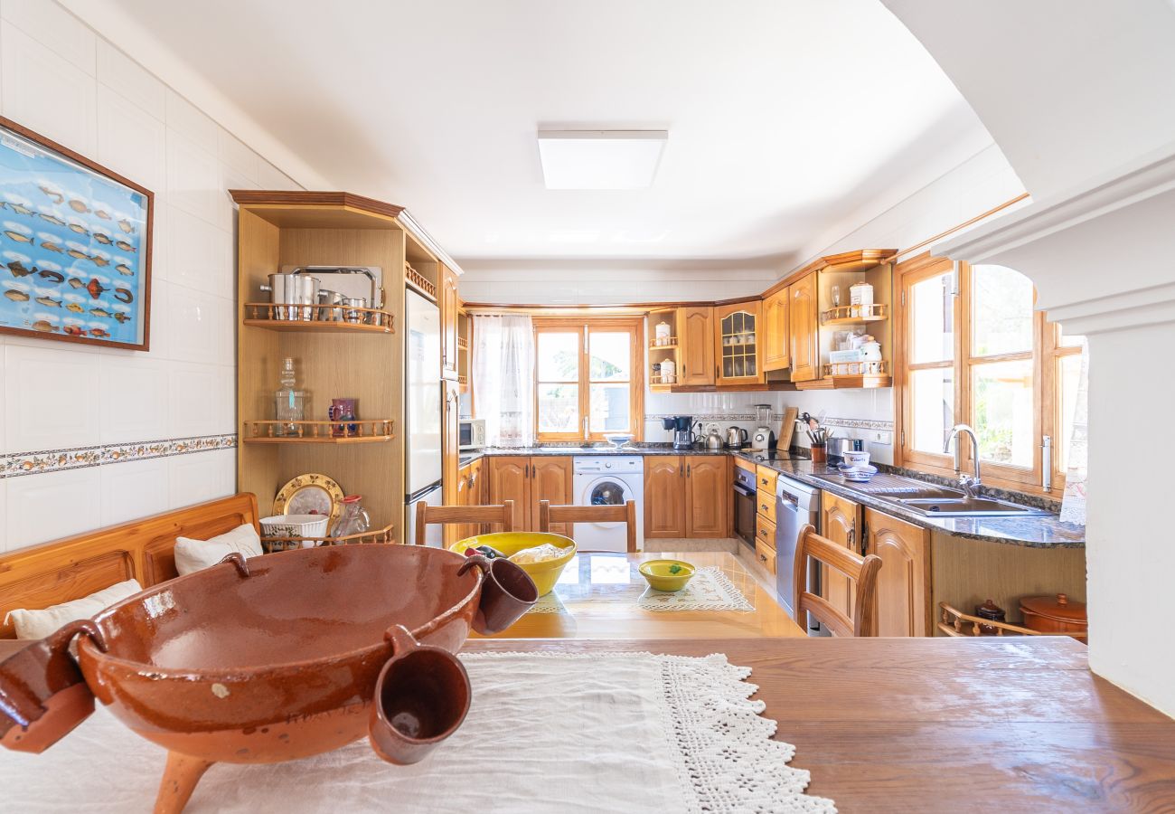 Ferienhaus in Cala Llombards - Ferienhaus Can Monxu in Cala Llombards mit Pool und Meerblick