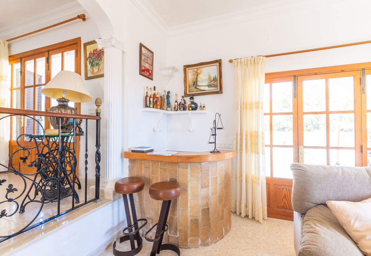 Ferienhaus in Cala Llombards - Ferienhaus Can Monxu in Cala Llombards mit Pool und Meerblick