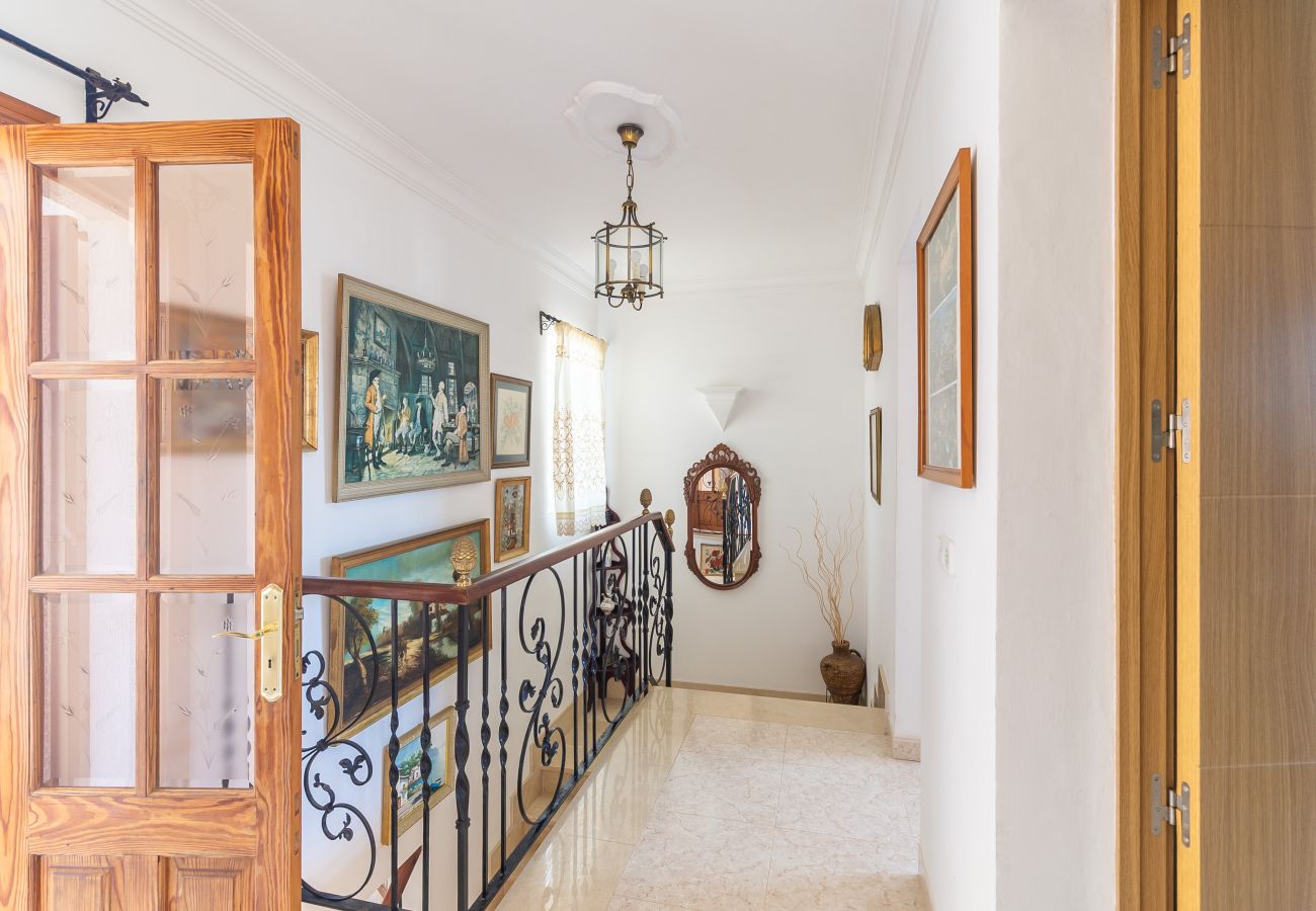 Ferienhaus in Cala Llombards - Ferienhaus Can Monxu in Cala Llombards mit Pool und Meerblick