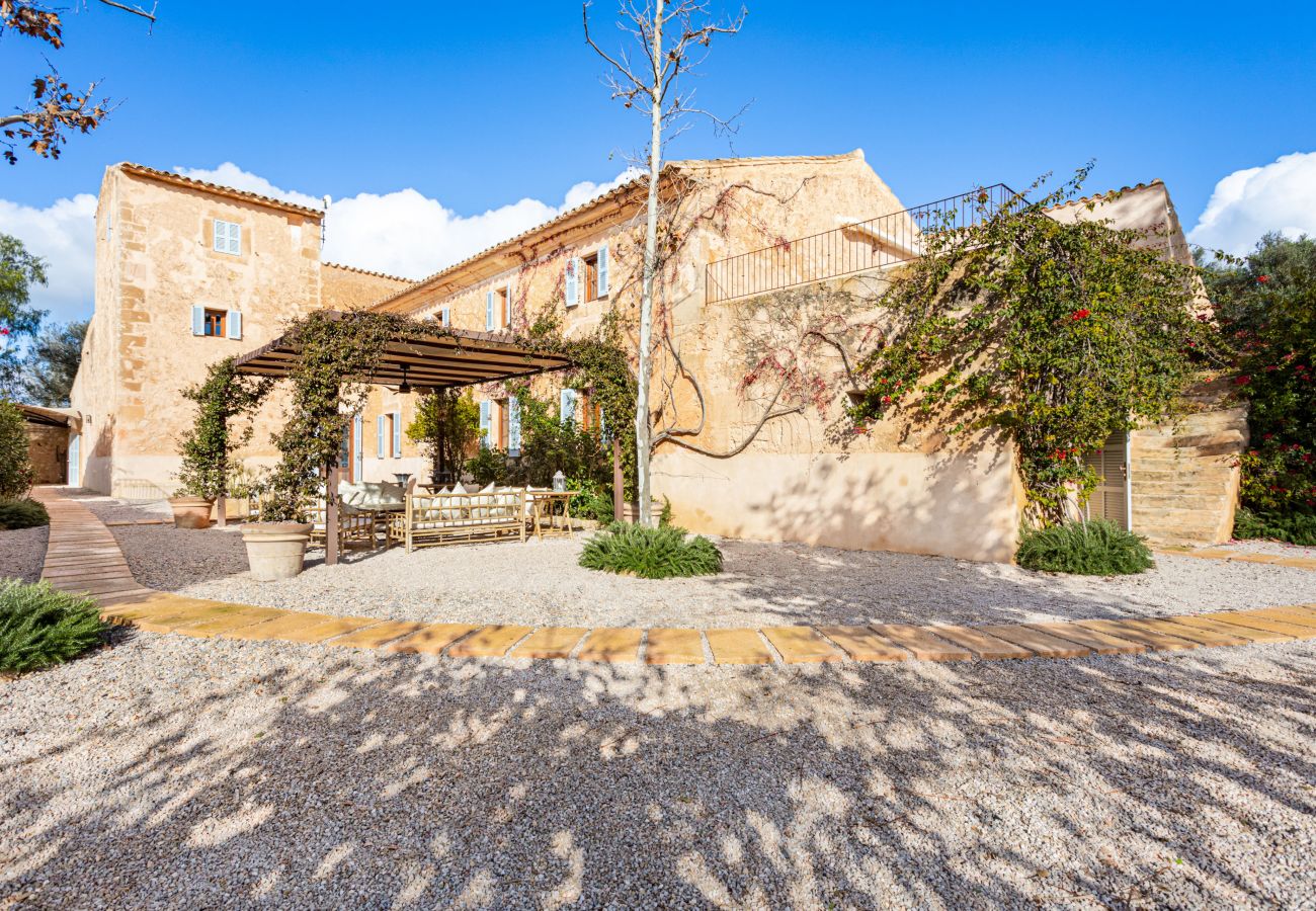 Finca in LLucmajor - Finca Terra Vella Luxusfinca mit bis zu 11 Schlafzimmern zur monatlichen Vermietung auf Mallorca