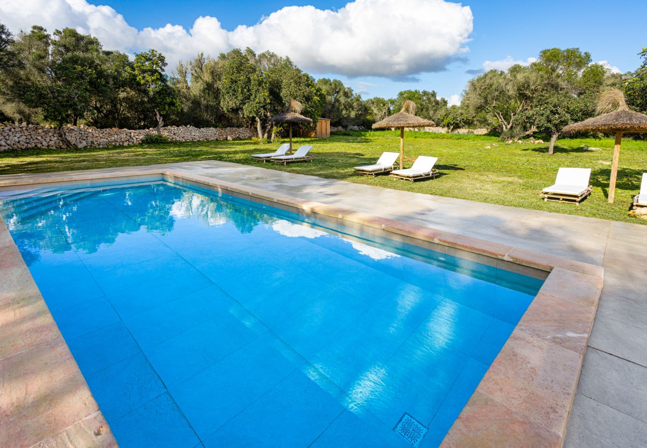 Finca in LLucmajor - Finca Terra Vella Luxusfinca mit bis zu 11 Schlafzimmern zur monatlichen Vermietung auf Mallorca