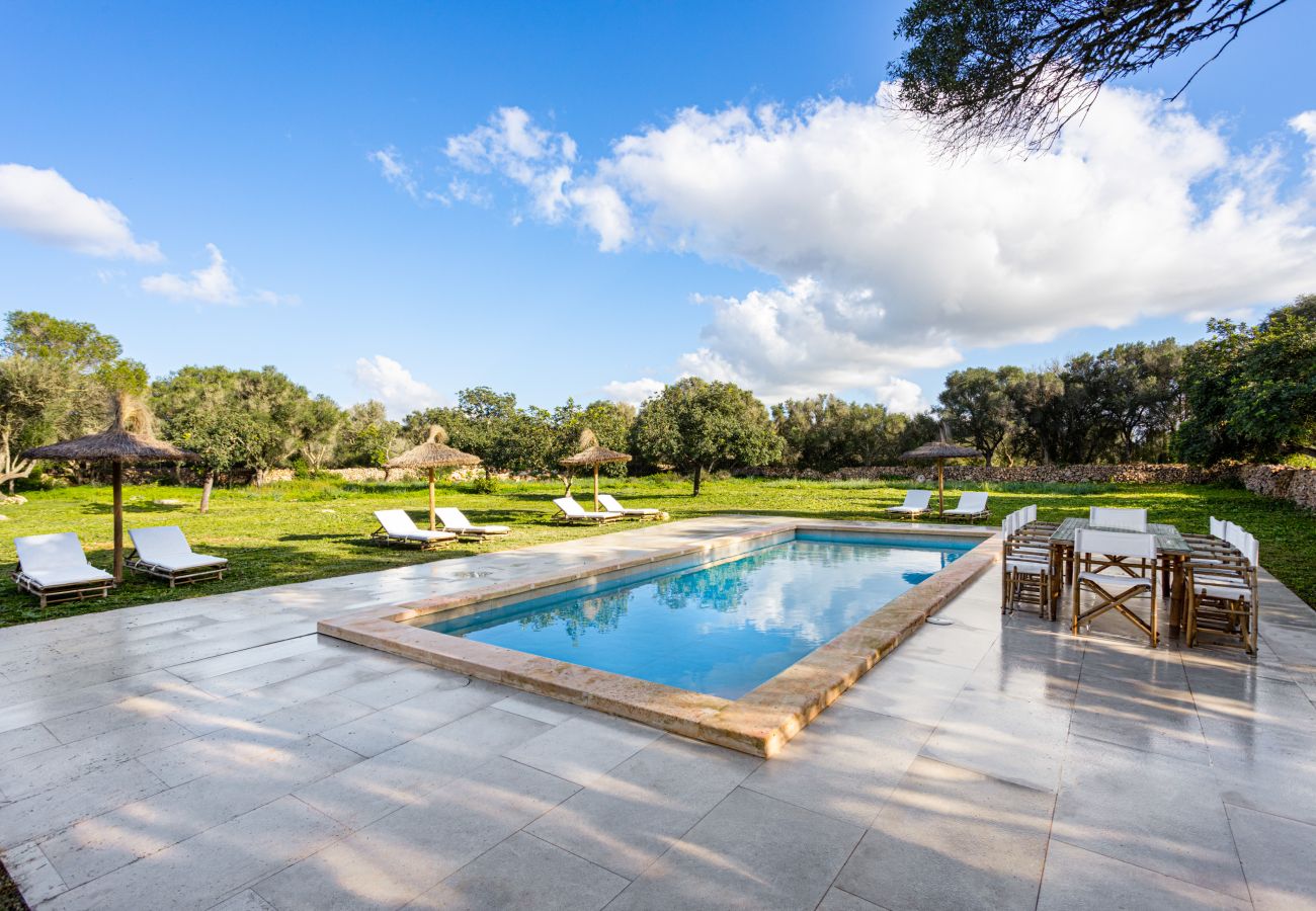 Finca in LLucmajor - Finca Terra Vella Luxusfinca mit bis zu 11 Schlafzimmern zur monatlichen Vermietung auf Mallorca