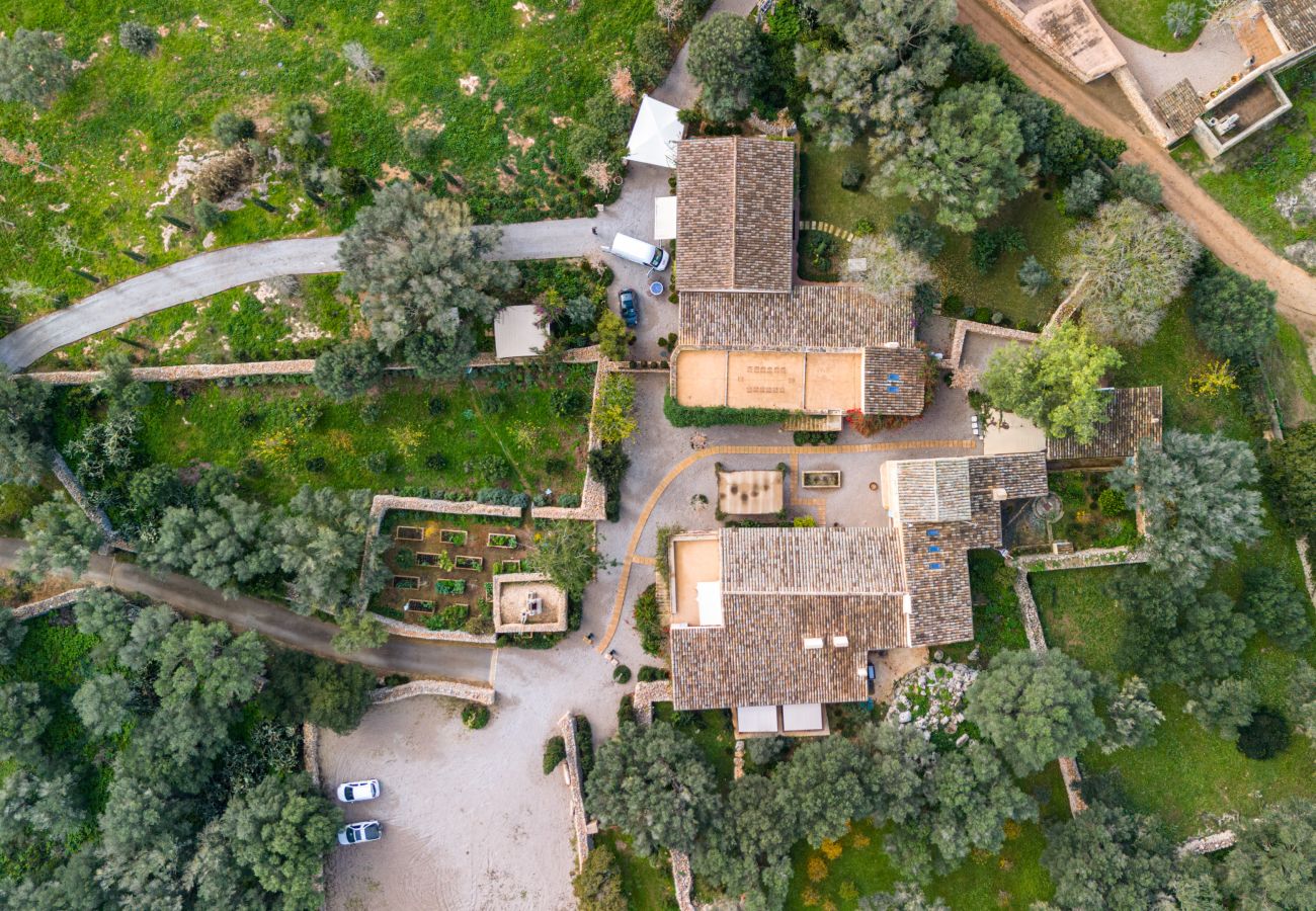 Finca in LLucmajor - Finca Terra Vella Luxusfinca mit bis zu 11 Schlafzimmern zur monatlichen Vermietung auf Mallorca